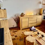 131 Warm For 4 People *