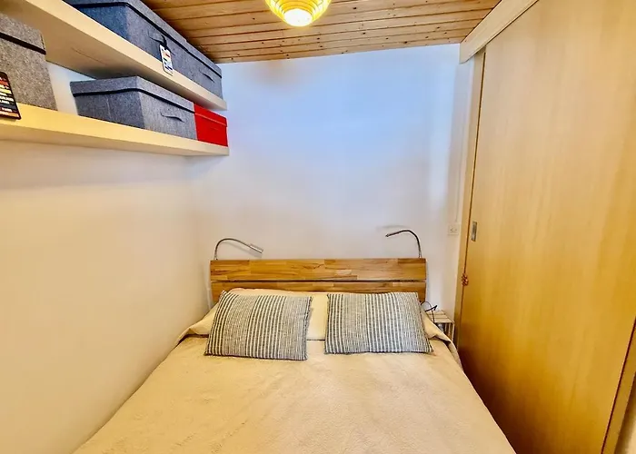 131 Warm For 4 People *