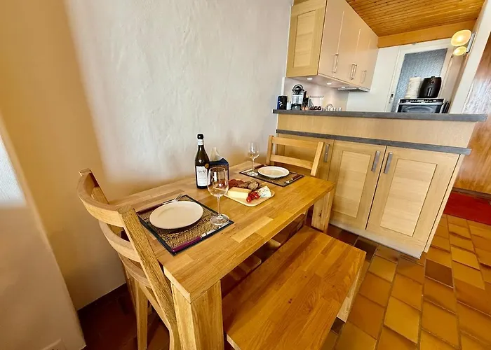 131 Warm For 4 People